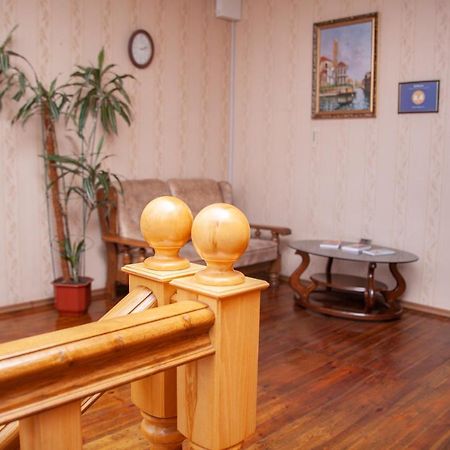 Hotel Piligrim 3 Миколаїв Екстер'єр фото