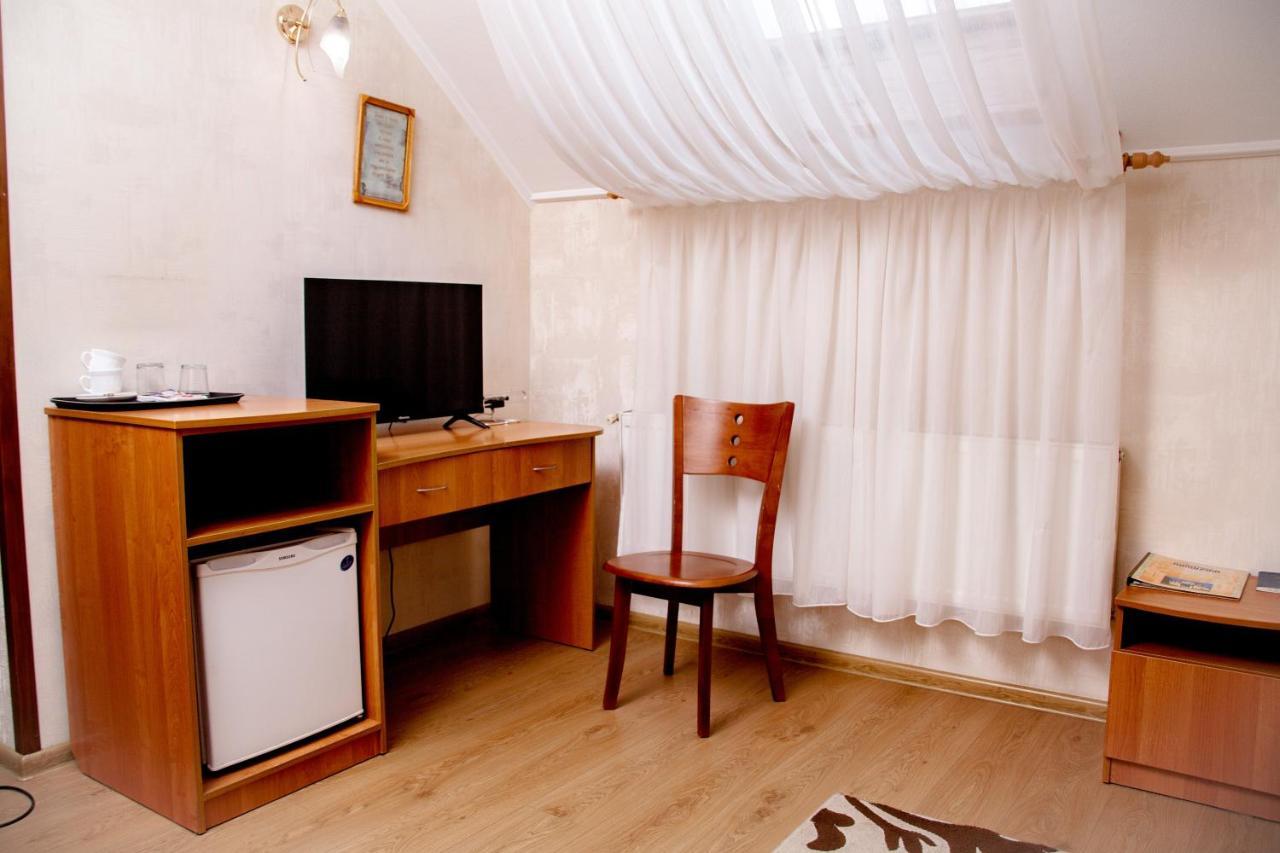 Hotel Piligrim 3 Миколаїв Екстер'єр фото