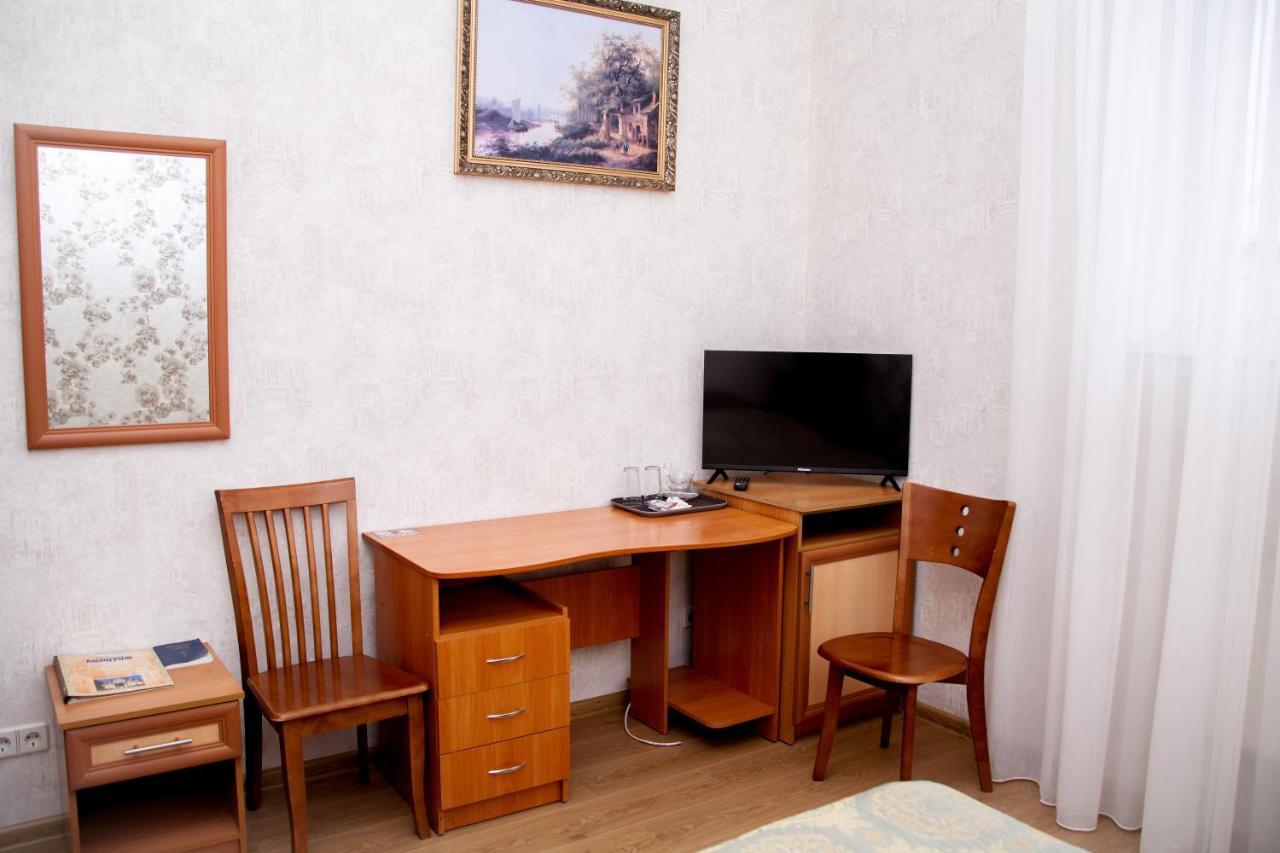 Hotel Piligrim 3 Миколаїв Екстер'єр фото