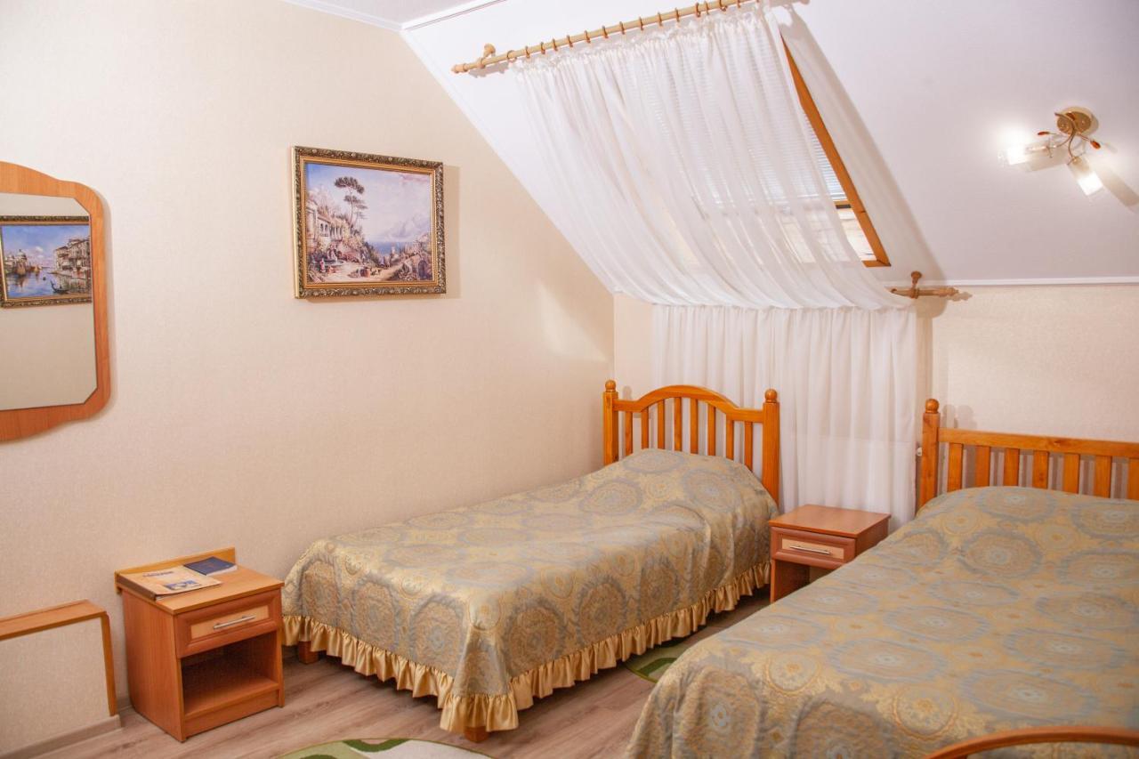 Hotel Piligrim 3 Миколаїв Екстер'єр фото