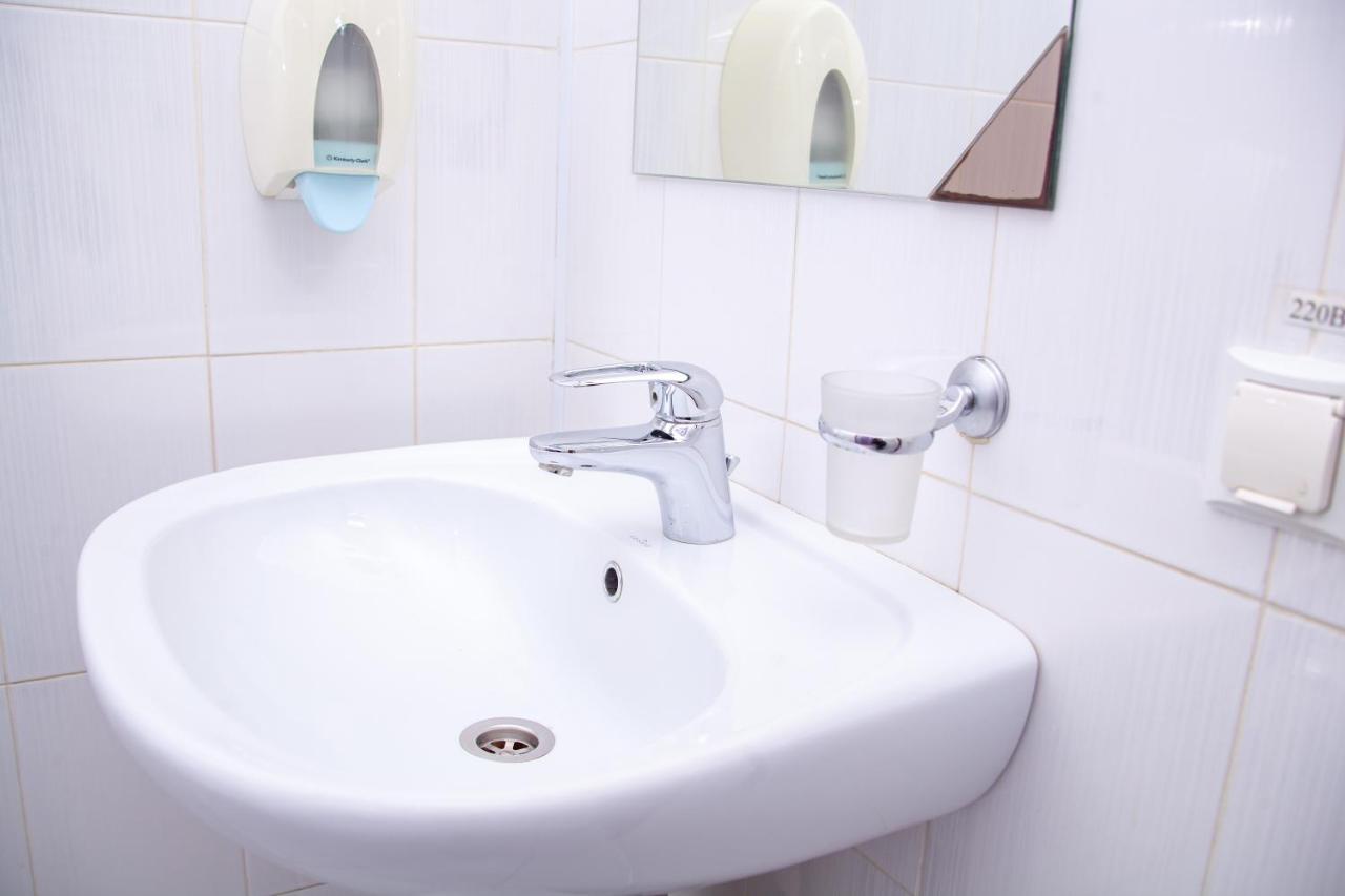 Hotel Piligrim 3 Миколаїв Екстер'єр фото