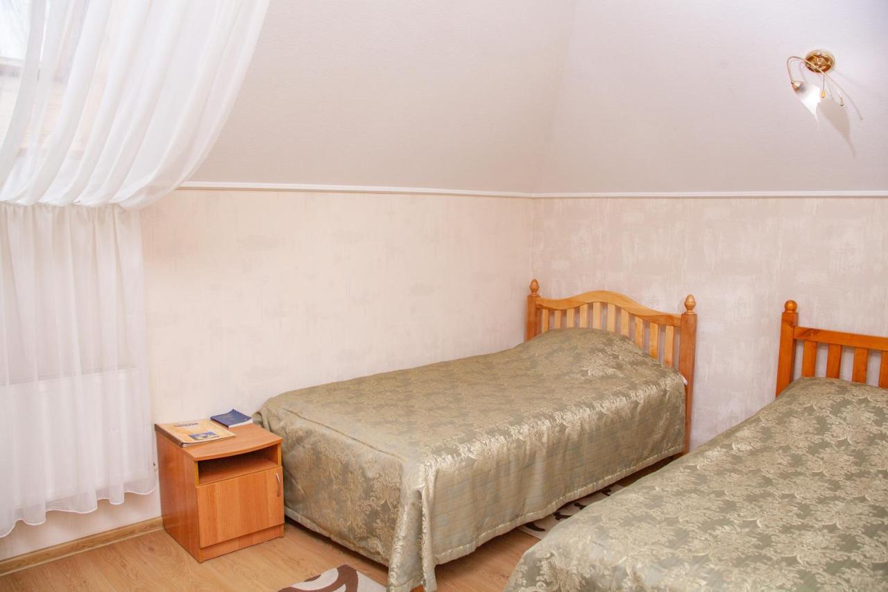 Hotel Piligrim 3 Миколаїв Екстер'єр фото